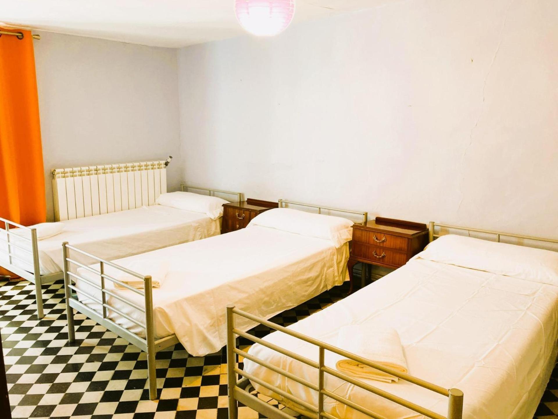 La Casa Magica Hostel Villatuerta Kültér fotó