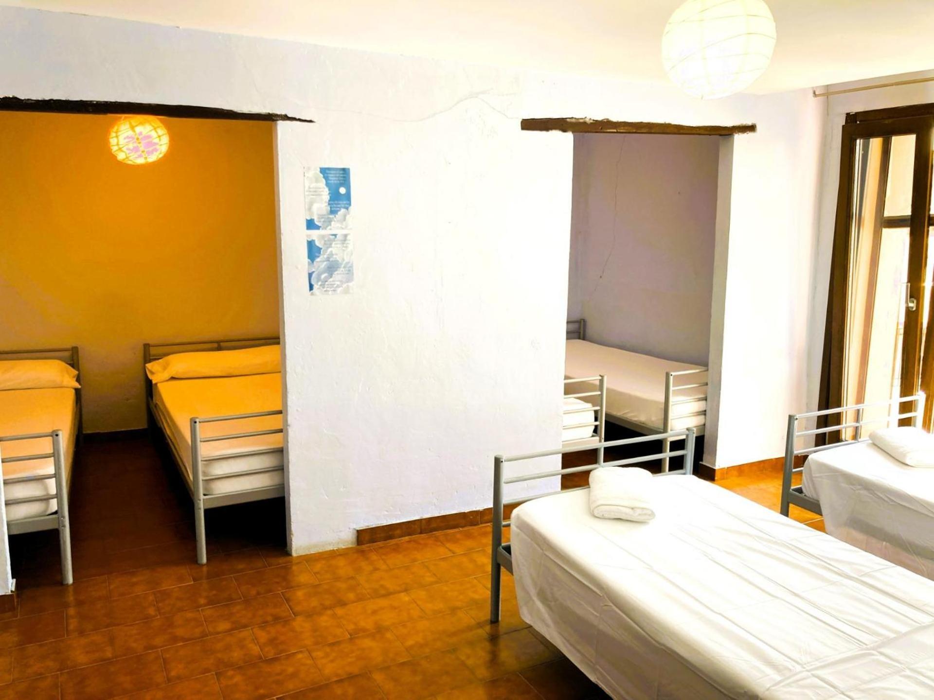 La Casa Magica Hostel Villatuerta Kültér fotó